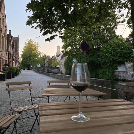 Canal Central Bruges Exterior photo